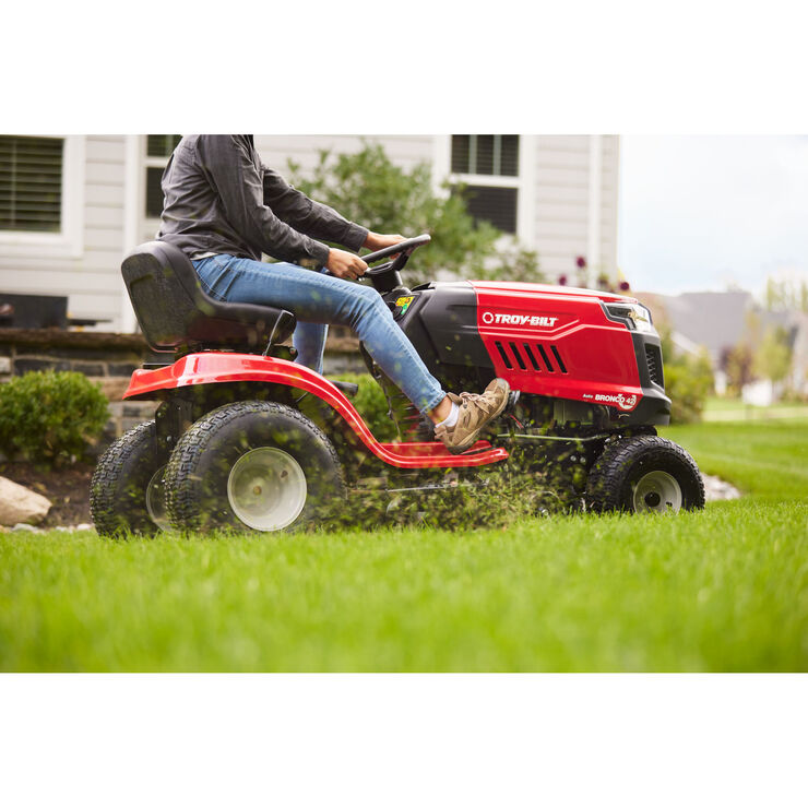 Bronco&trade; 42 Riding Lawn Mower