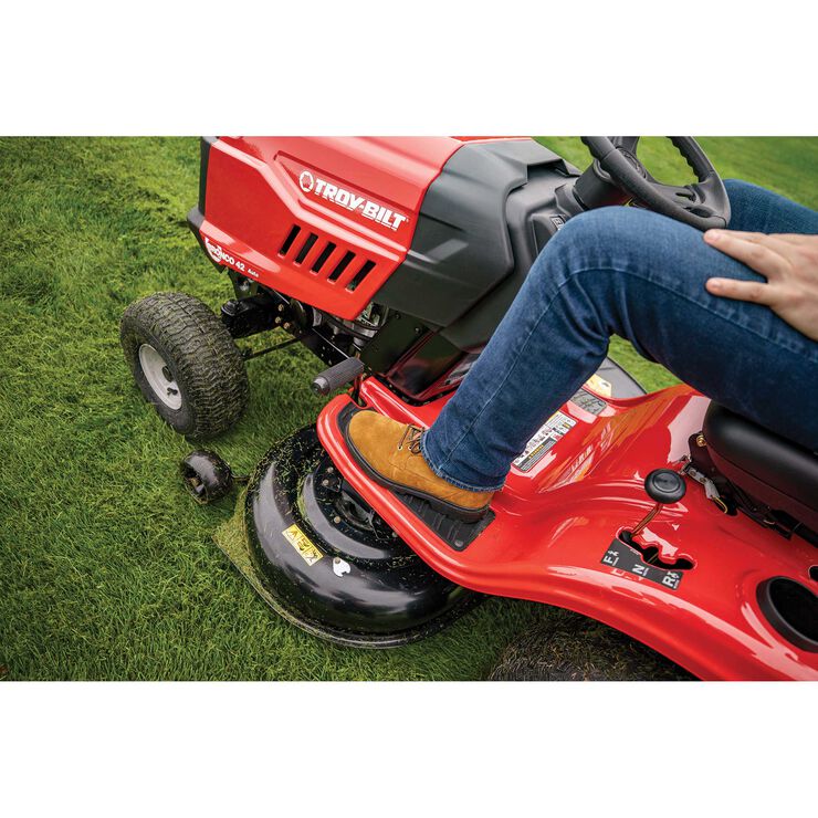 Bronco&trade; 42 Riding Lawn Mower